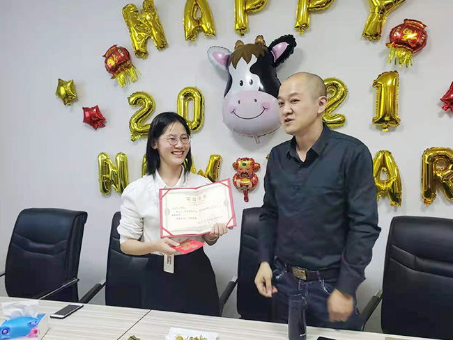 榮創(chuàng)服務團隊展示(二) 榮創(chuàng)服務團隊展示(二)